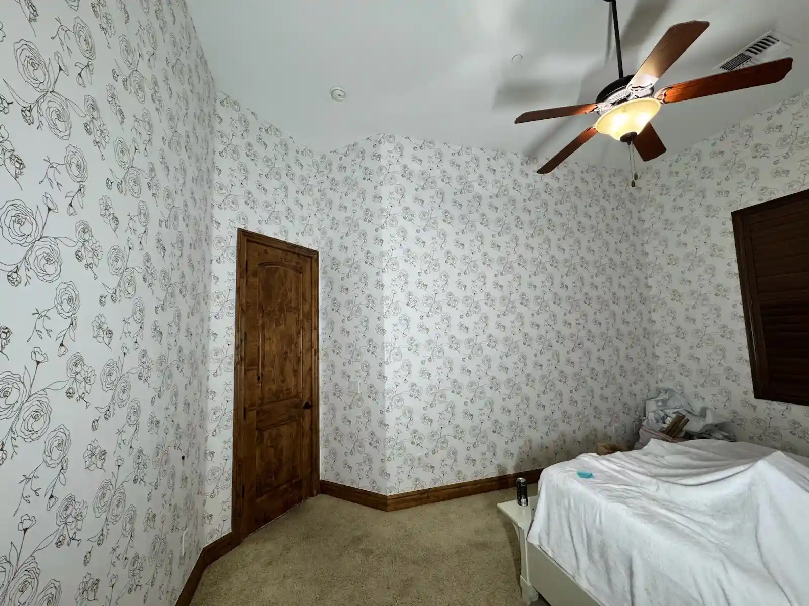 Wallpaper installation in Alexandria, VA