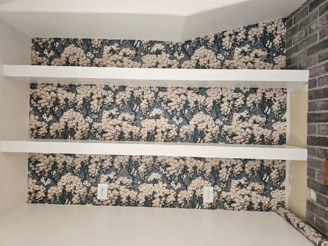 Professional wallpaper removal service in Downtown Washington, DC